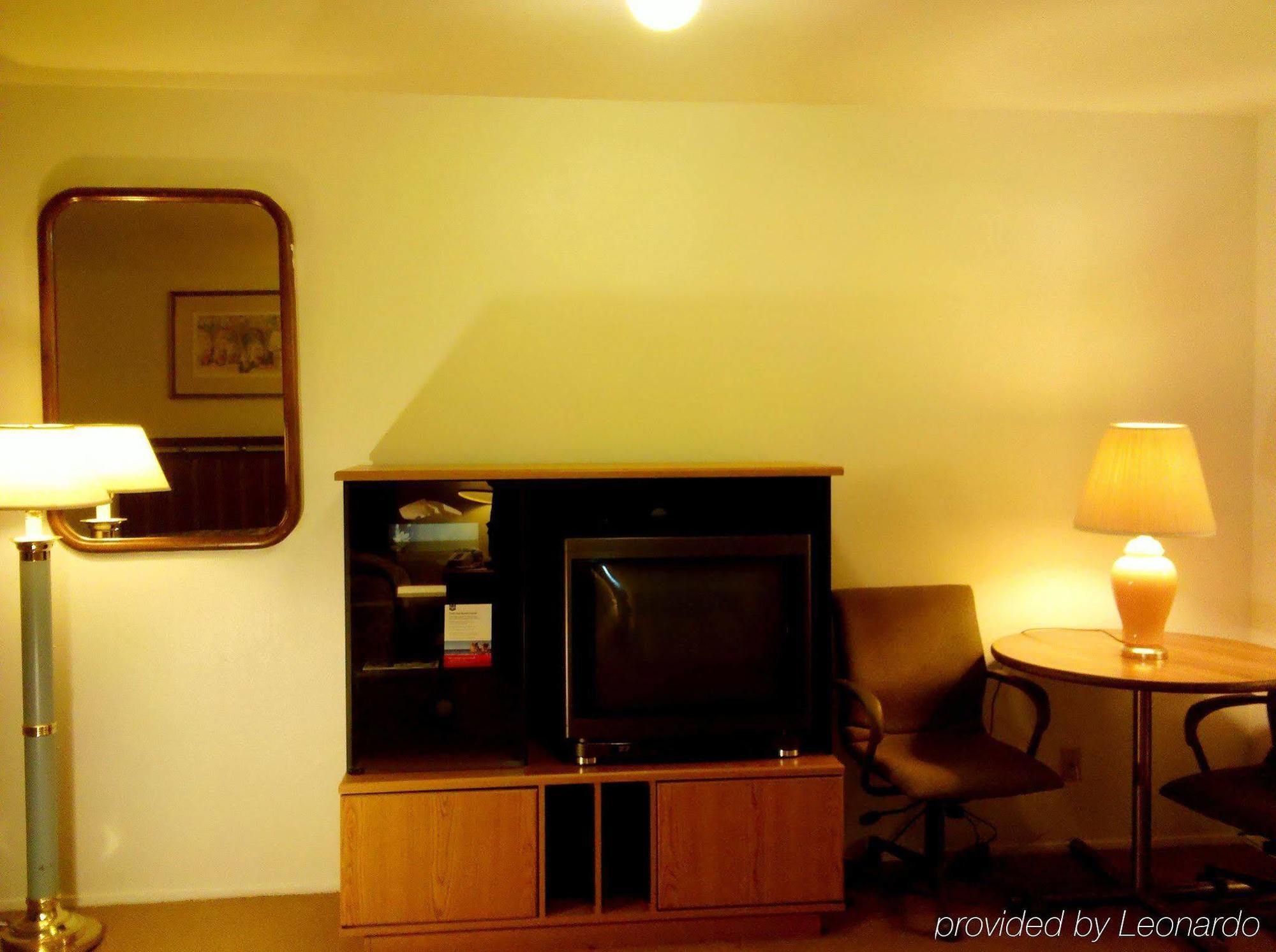 Maple Inn&Suites Los Banos Chambre photo